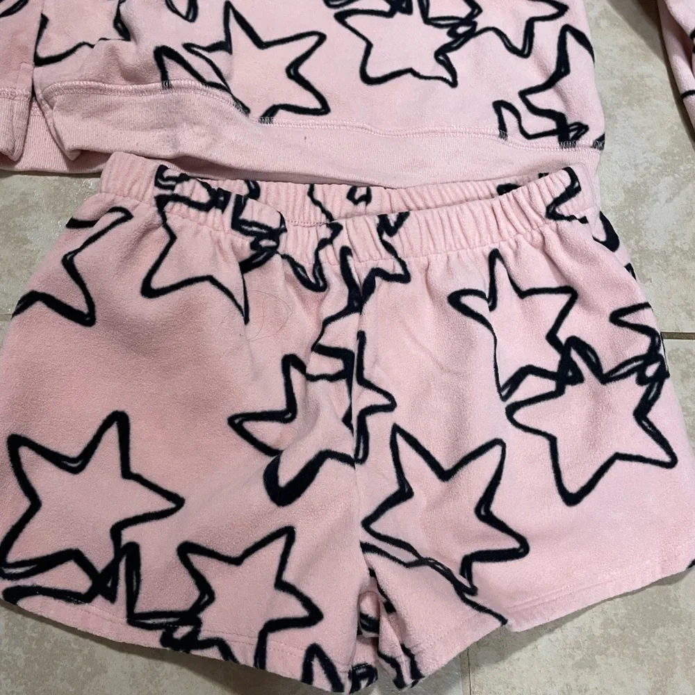 Carters Girls Pajamas - Picture 2 of 6